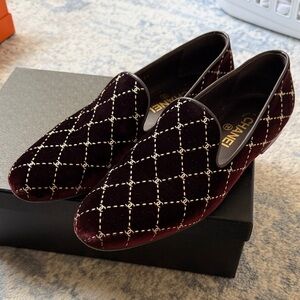 Authentic CHANEL Burgundy Velvet Loafers with logo - size 40.5